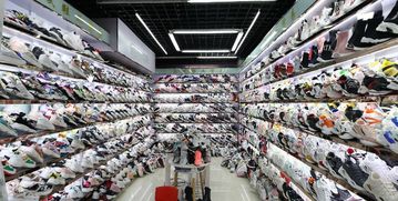 商貿(mào)城營(yíng)業(yè)員招聘1名 義烏胡杰貿(mào)易